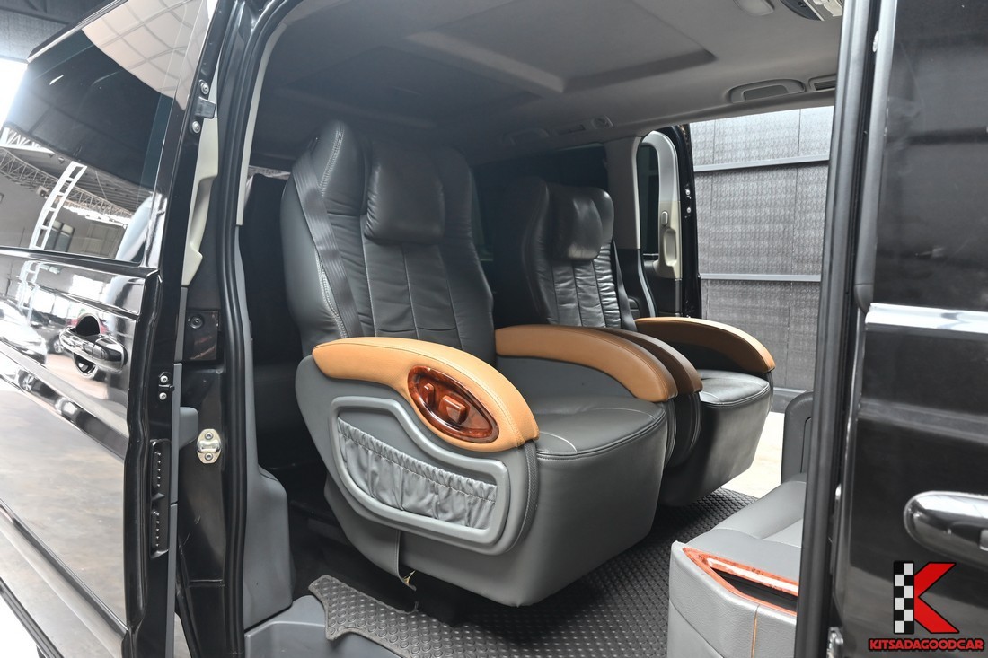 Mercedes-Benz Vito 2.1 W639 115 CDI ปี 2009 พื้นที่โดยสารบอดี้ยาว