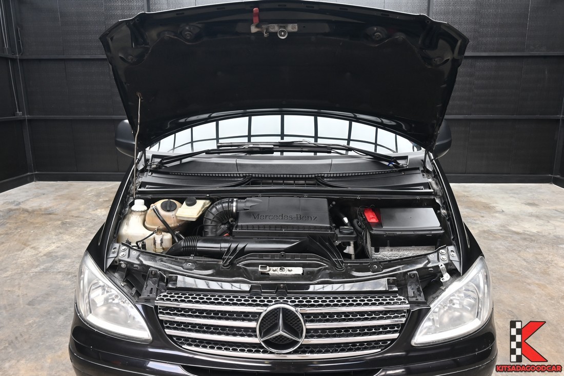Mercedes-Benz Vito 2.1 W639 115 CDI ปี 2009 ห้องเครื่องดีเซล 2.1 ลิตร