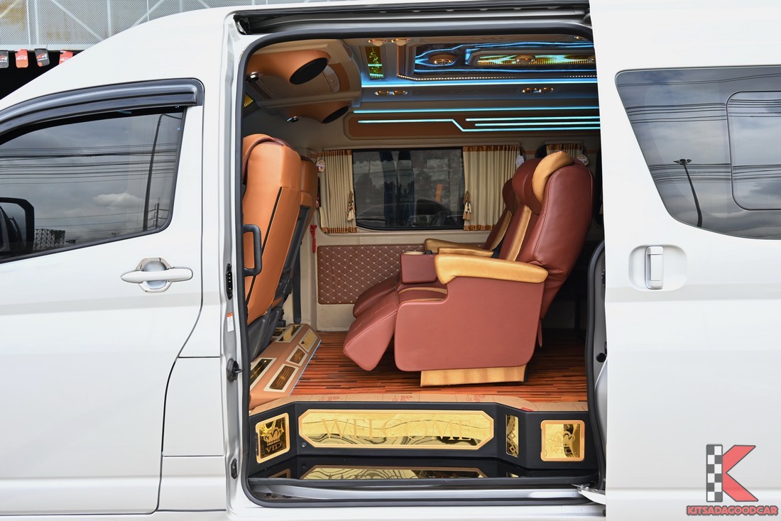 สไลด์ประตู มุมมองเข้าแถวที่นั่ง VIP