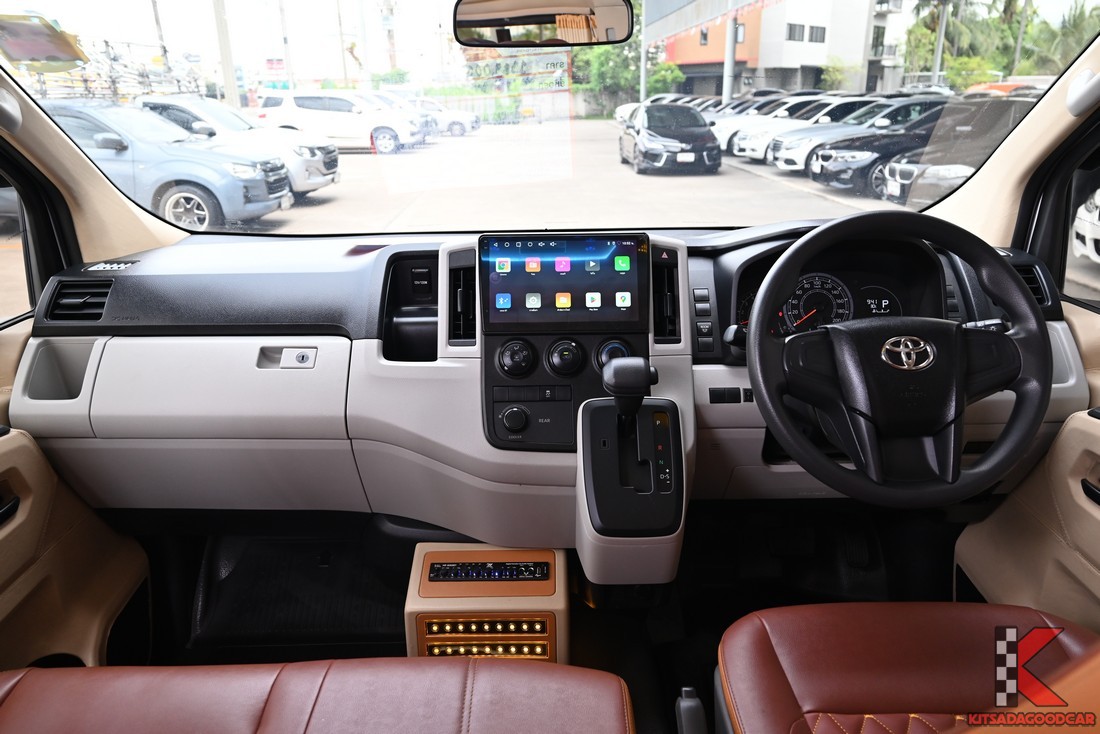 คอนโซลหน้า จอแอนดรอยด์ และพวงมาลัย