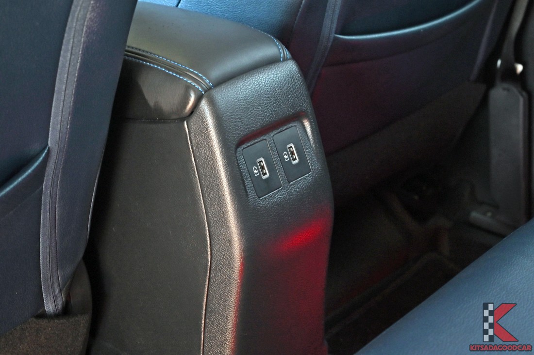Nissan Kicks e-POWER AUTECH ปี 2023 เบาะหนังทูโทนคู่หน้า