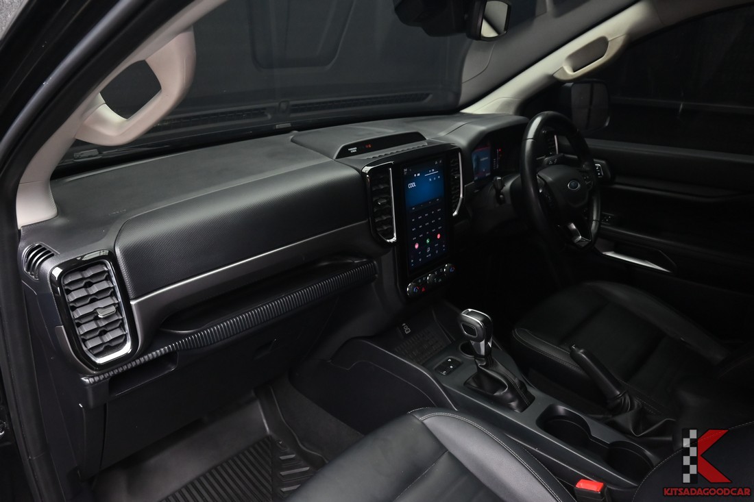 Ford RANGER 2.0 Double Cab Hi-Rider Sport ปี 2023 เบาะหนังปั๊มโลโก้ SPORT
