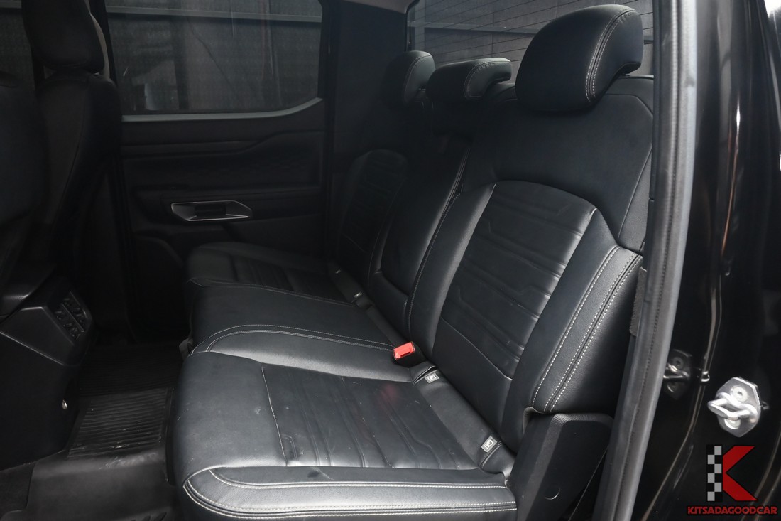 Ford RANGER 2.0 Double Cab Hi-Rider Sport ปี 2023 เบาะแถวหลัง 5 ที่นั่ง