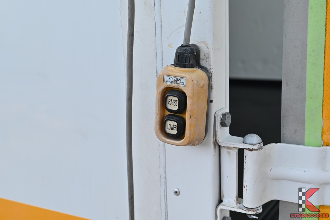 Isuzu D-Max 1.9 SPARK ปี 2019 มือสอง สวิตช์ลิฟต์ท้าย