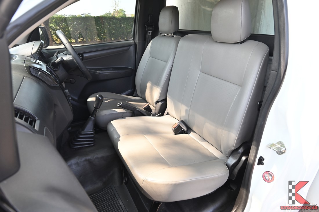 Isuzu D-Max 1.9 SPARK ปี 2019 มือสอง เบาะคู่หน้า