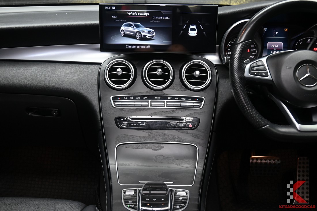 Mercedes-Benz GLC250d W253 AMG Dynamic ปี 2017 ระบบเครื่องเสียง