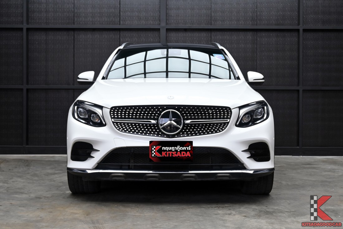 Mercedes-Benz GLC250d W253 AMG Dynamic ปี 2017 มุมด้านหน้ารถ