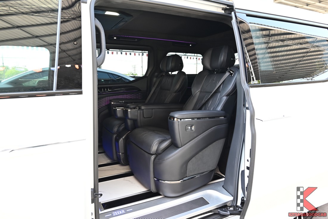 ZEEKR 009 2026 มือสอง เบาะ VIP แถว 2 (8)