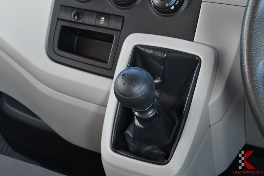 รูป Toyota Hilux Revo มุมที่ 18