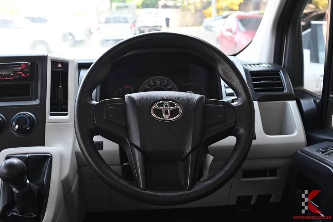 พวงมาลัย Toyota HIACE 2.8 ปี 2022