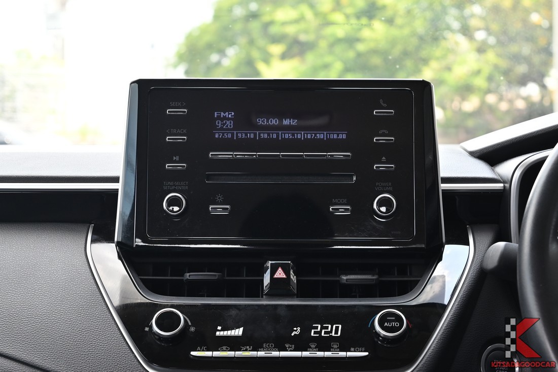Toyota Corolla Altis 2021 มือสอง คอนโซลหน้า