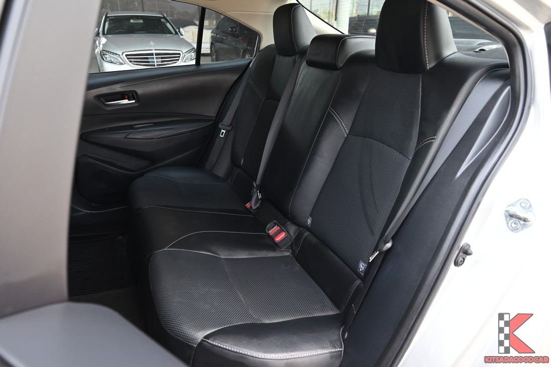 Toyota Corolla Altis 2021 มือสอง พื้นที่ท้ายรถพร้อมถัง CNG