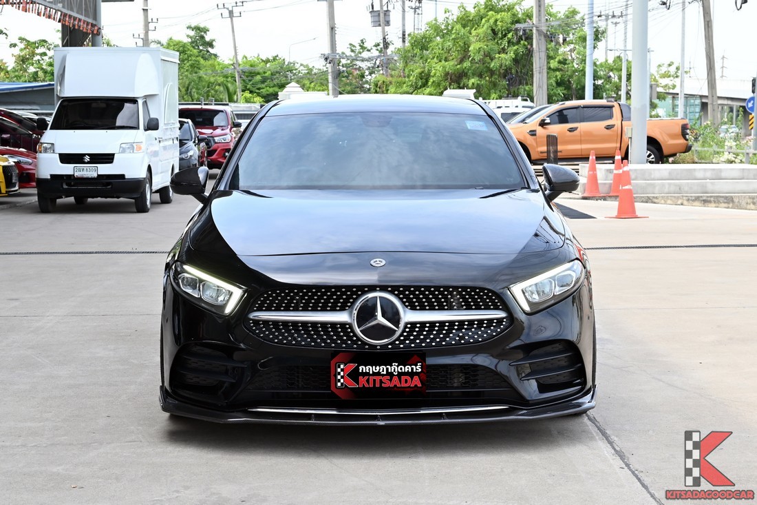 Mercedes-Benz A200 AMG Dynamic 2021 มือสอง ด้านหน้าตรง