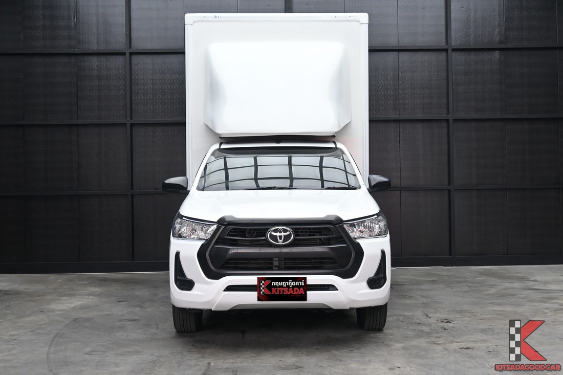 Toyota HILUX REVO 2023 กระบะตู้ทึบสูง 2.10 เมตร มุมหน้าตรง