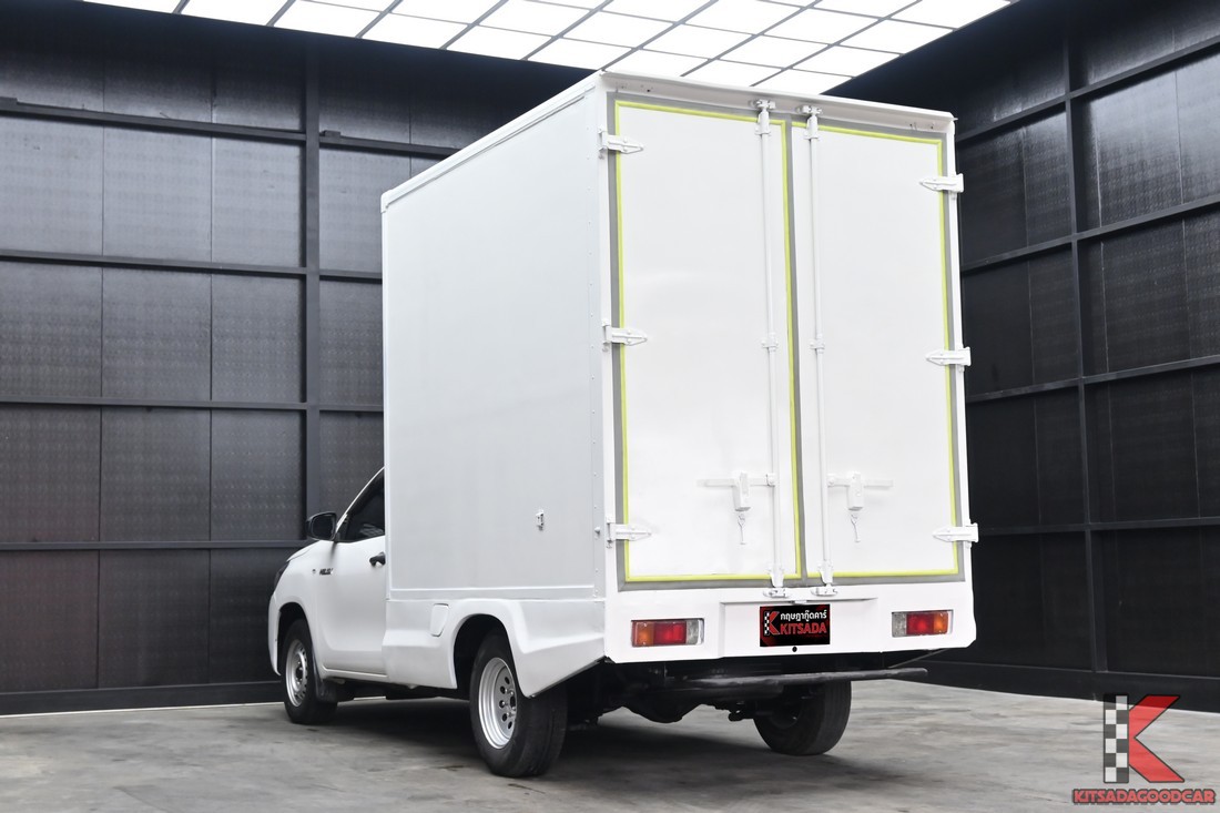 Toyota HILUX REVO Single Cab ตู้ทึบ 2023 มุมท้ายเฉียง