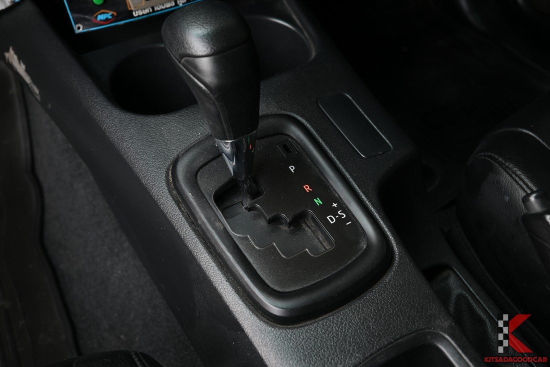 คันเกียร์อัตโนมัติ Hilux Revo