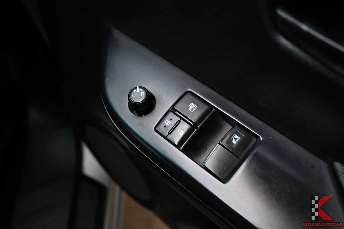 สวิตช์กระจกไฟฟ้าและปรับกระจกมองข้าง