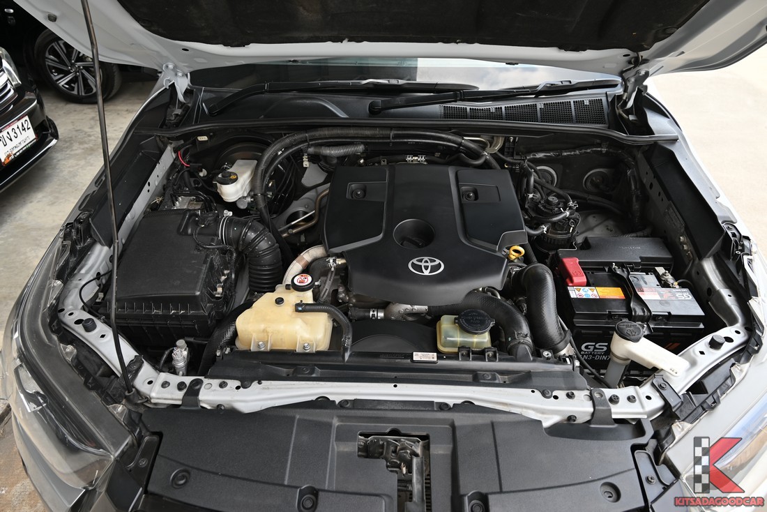 ห้องเครื่องดีเซล 2.4 ลิตร Hilux Revo