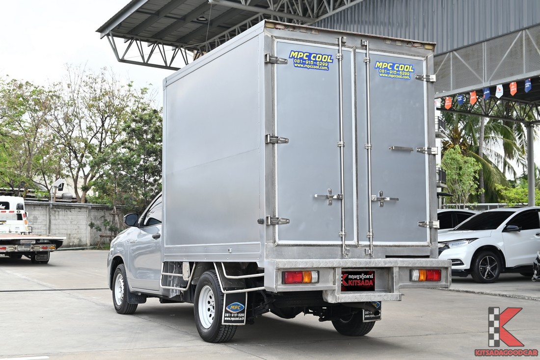 Hilux Revo 2022 มุมหลังขวา ประตูตู้แช่เย็น