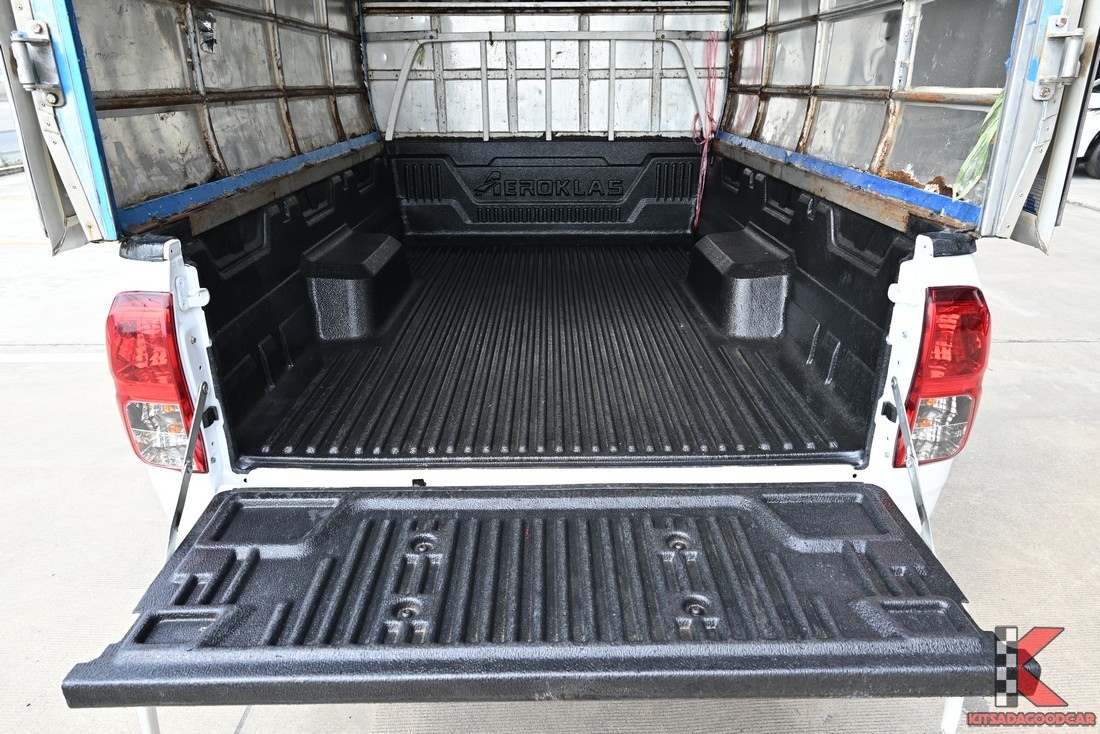 พื้นกระบะและไลน์เนอร์ เปิดฝาท้าย