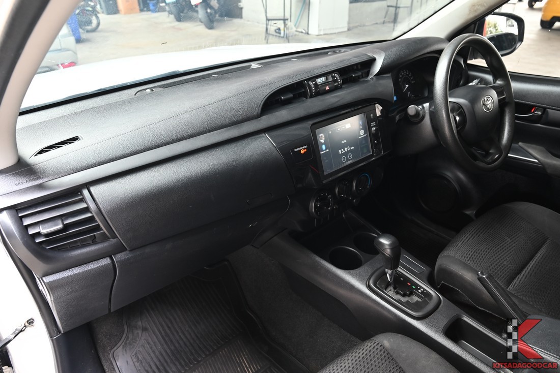 คอนโซลหน้าและชุดเครื่องเสียง จอสัมผัส