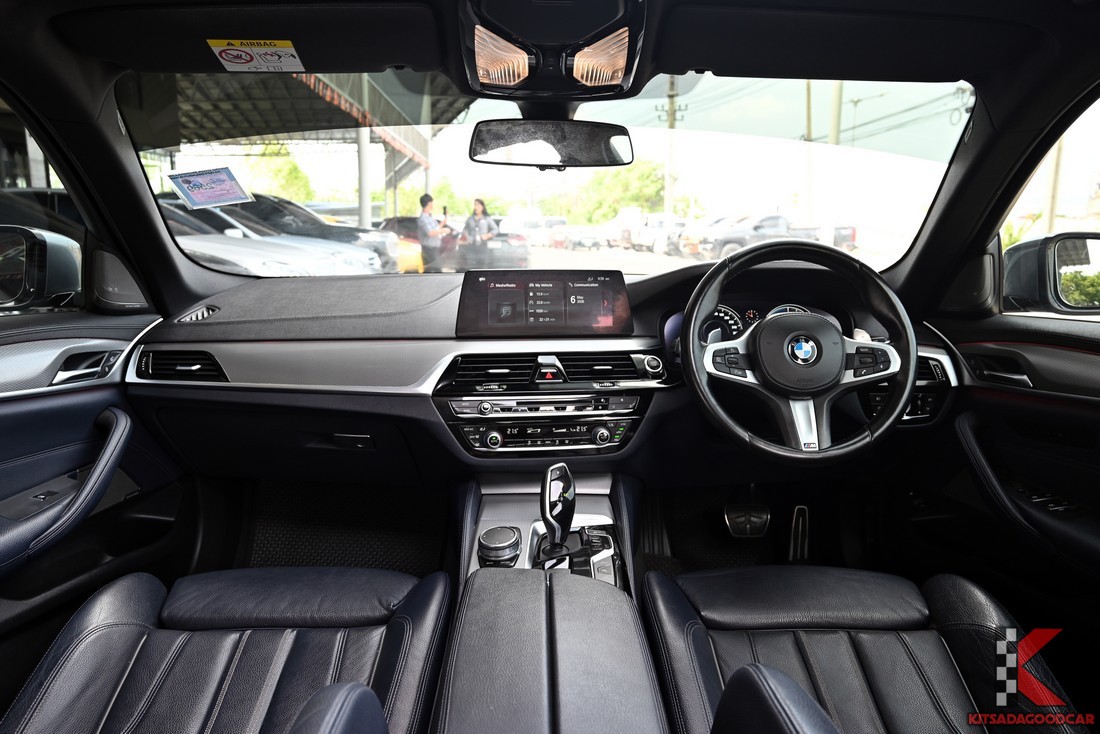 BMW 530e G30 M Sport ปี 2018 เบาะคู่หน้าไฟฟ้า