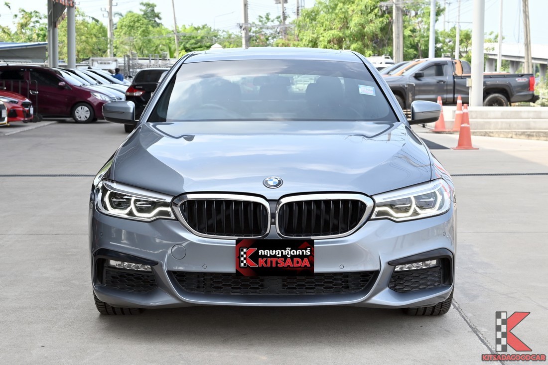 BMW 530e G30 M Sport ปี 2018 มุมหน้าตรง