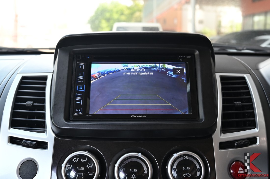 Mitsubishi PAJERO SPORT GT 4WD 2012 มือสอง พวงมาลัยและมาตรวัด
