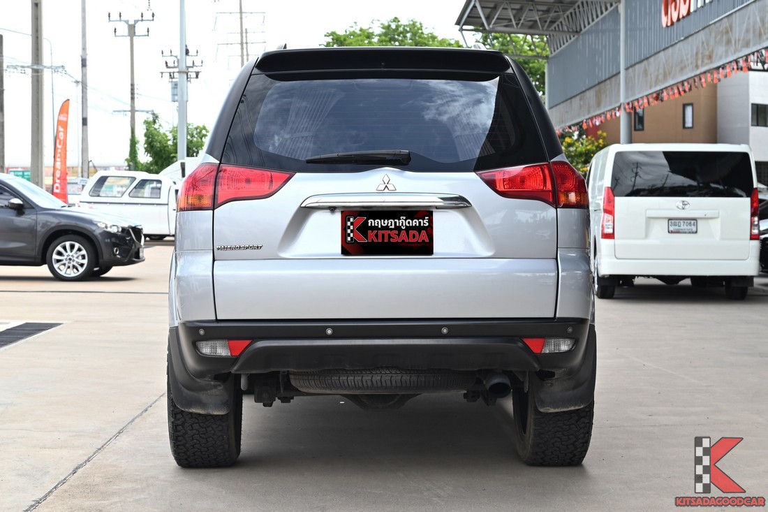 Mitsubishi PAJERO SPORT GT 4WD 2012 มือสอง มุมด้านท้าย