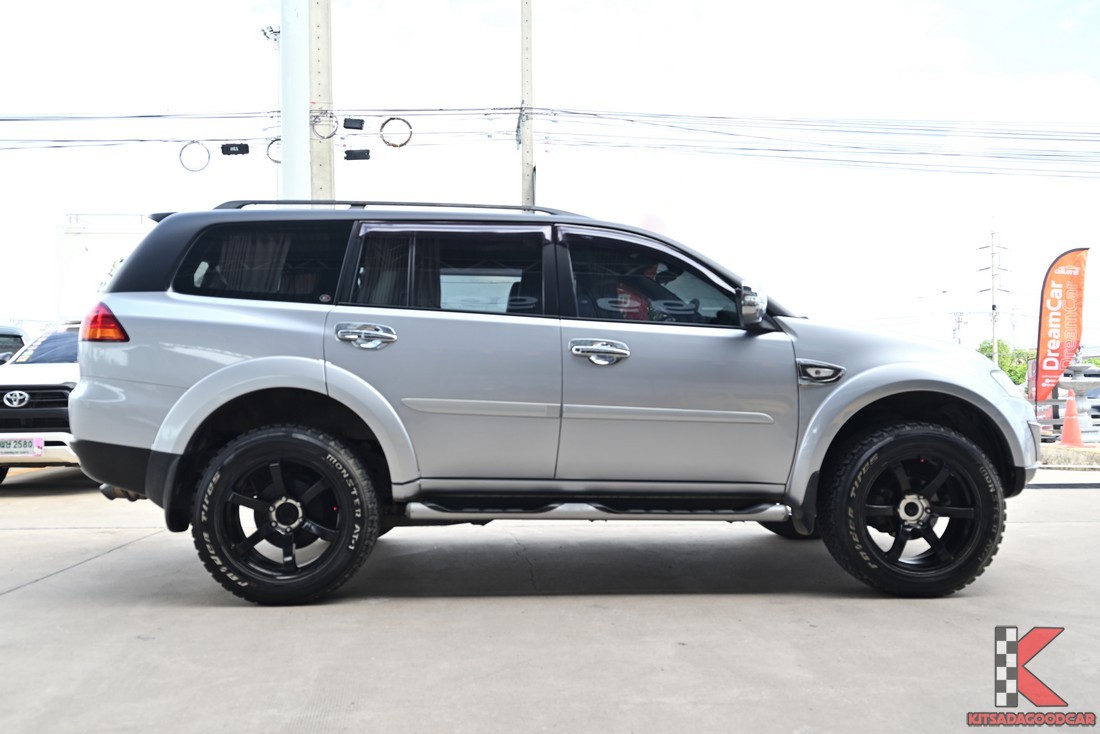 Mitsubishi PAJERO SPORT GT 4WD 2012 มือสอง ด้านข้างตัวรถ