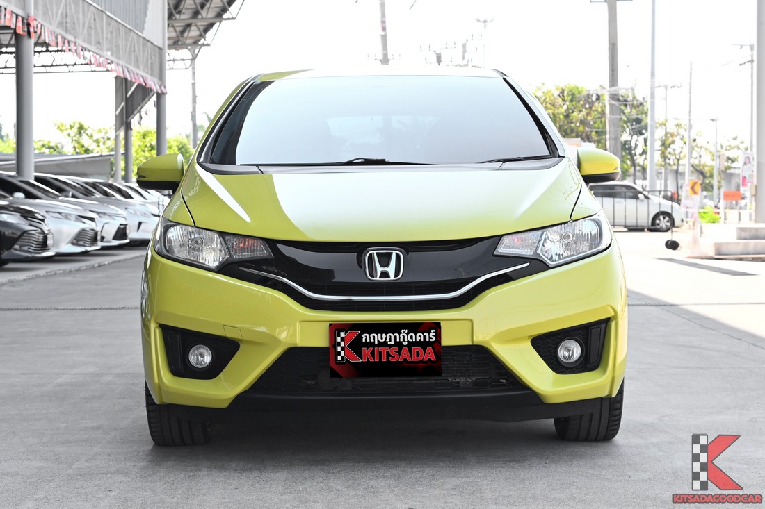 Jazz 2017 ด้านหน้าตรง สีเหลือง