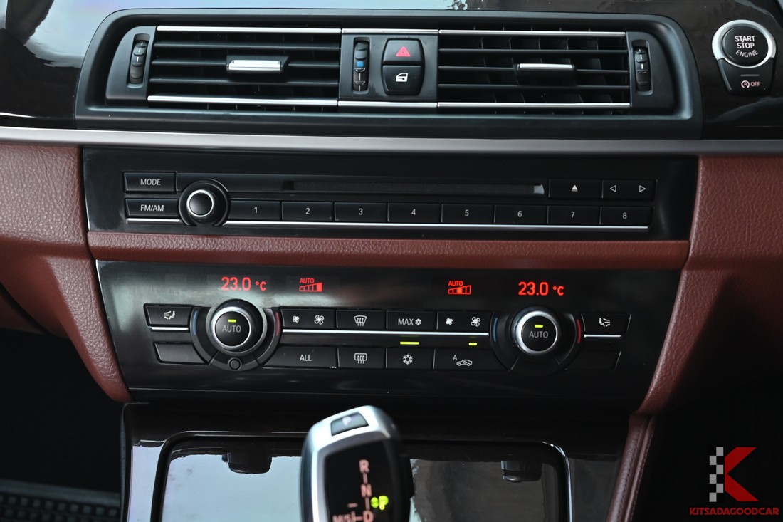 แอร์อัตโนมัติแยกซ้าย-ขวา 2 โซน