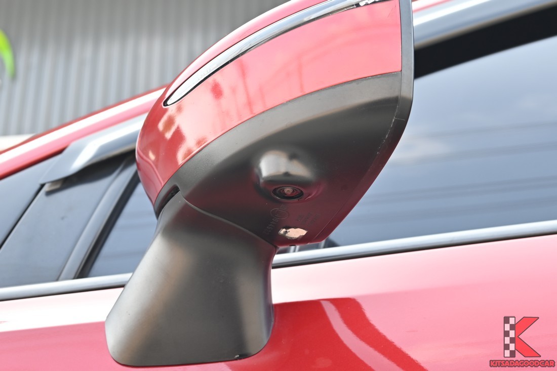 Nissan Almera 2020 มือสอง รายละเอียดตัวถังภาพที่ 6