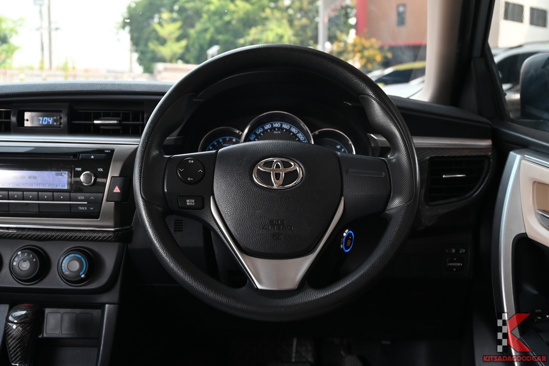Toyota Corolla Altis 2014 มือสอง แผงคอนโซลหน้า