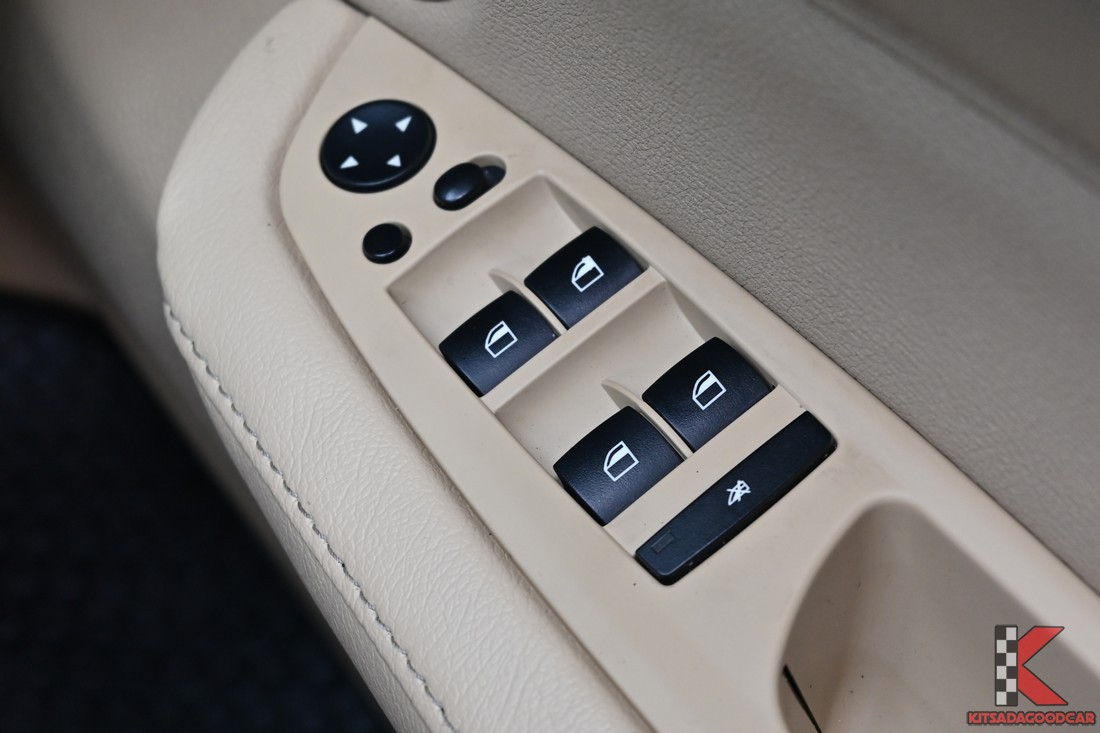 BMW X6 3.0 E71 xDrive30d ปี 2014 แผงควบคุมภายใน