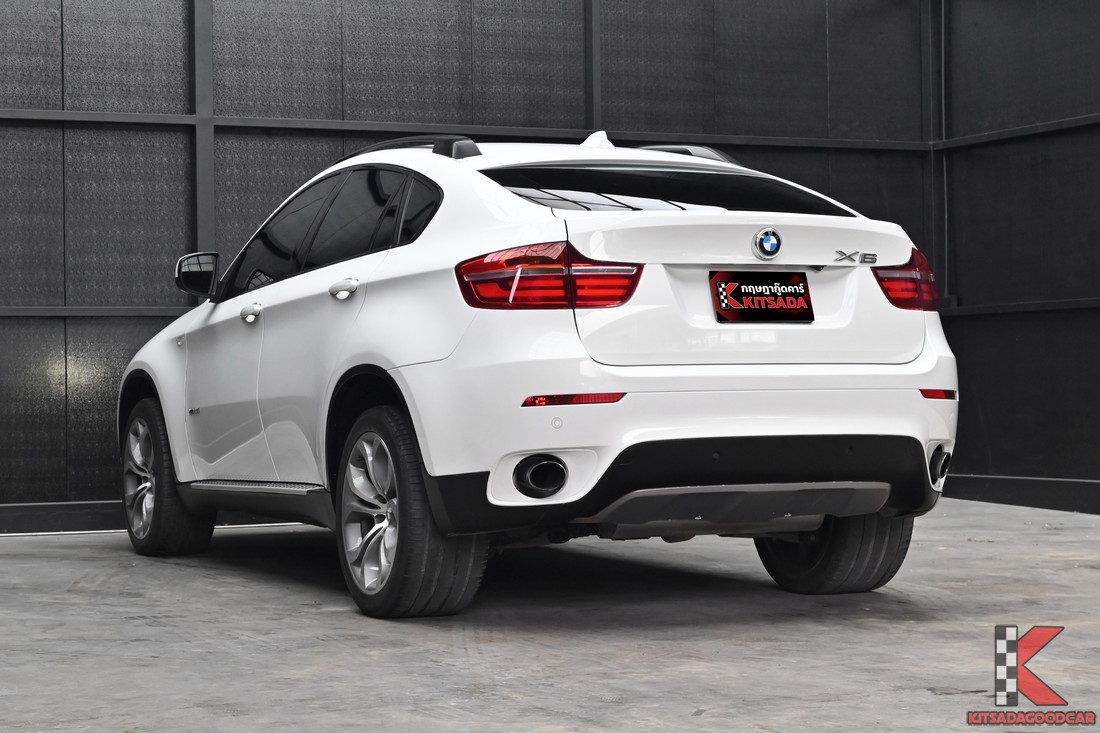 BMW X6 3.0 E71 xDrive30d ปี 2014 มุมท้ายเฉียง