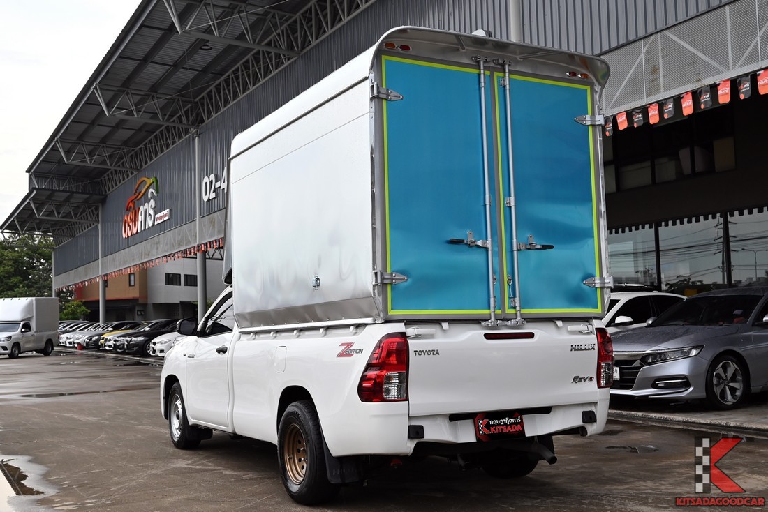 Toyota Hilux Revo 2023 ตู้ทึบ มุมท้ายเฉียง