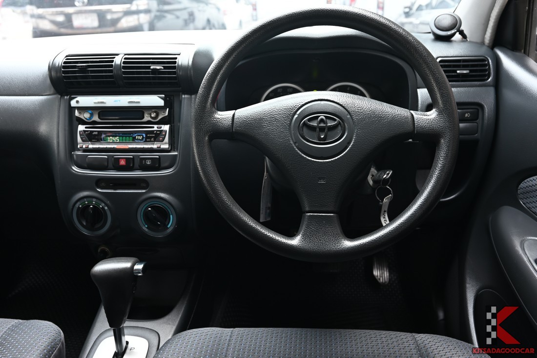 Toyota Avanza 2004 มือสอง แผงเครื่องเสียงและแอร์