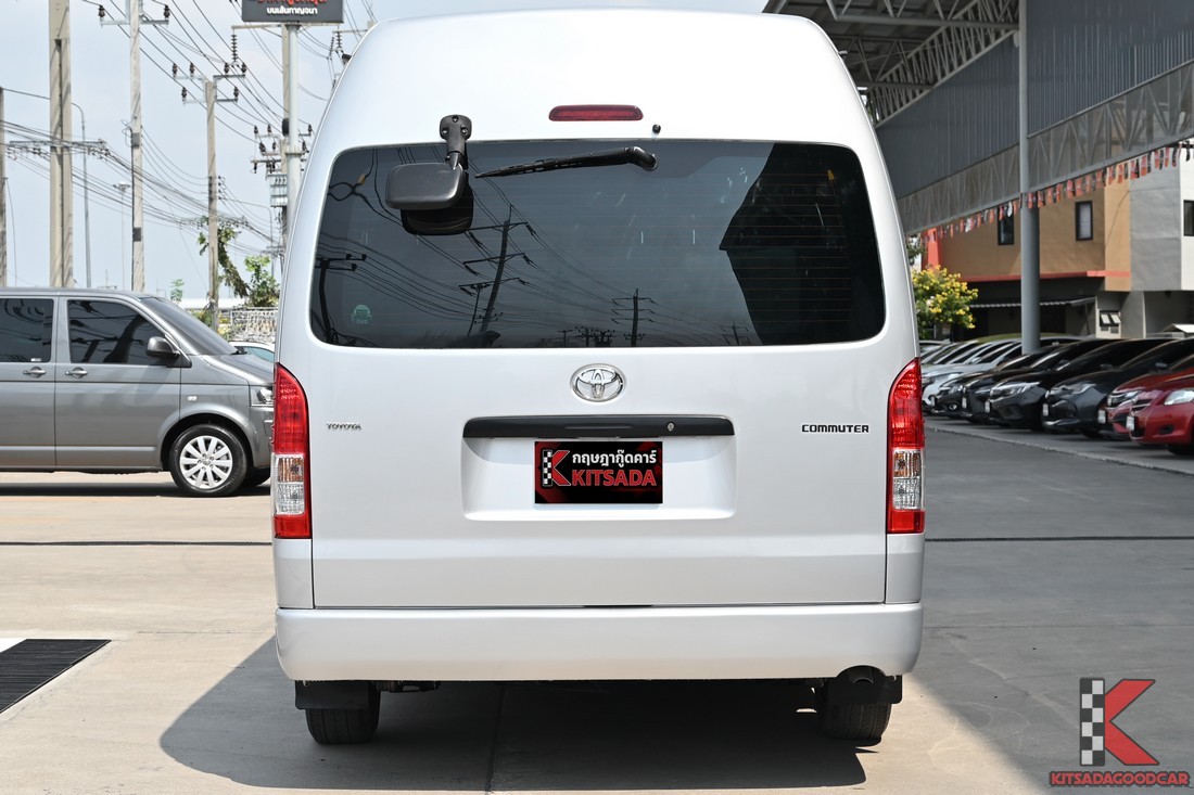 Toyota Commuter 3.0 D4D 2017 มือสอง ท้ายตรง (4)