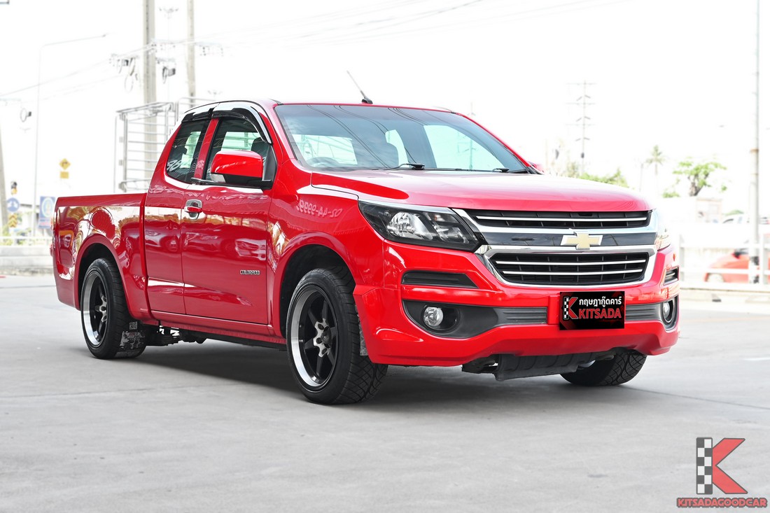 Chevrolet Colorado 2.5 LT Flex Cab 2019 สีแดง มุมหน้า 3/4