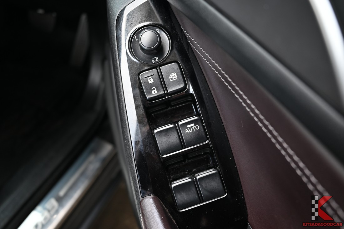 Mazda 3 2017 มือสอง ชุดสวิตช์กระจกไฟฟ้า