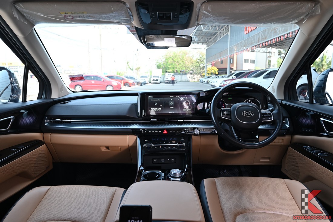 มุมมองจากเบาะหน้า แผงคอนโซลเต็มระบบ