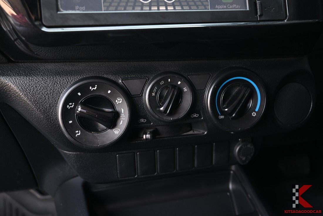 แผงควบคุมแอร์แบบปุ่มหมุน