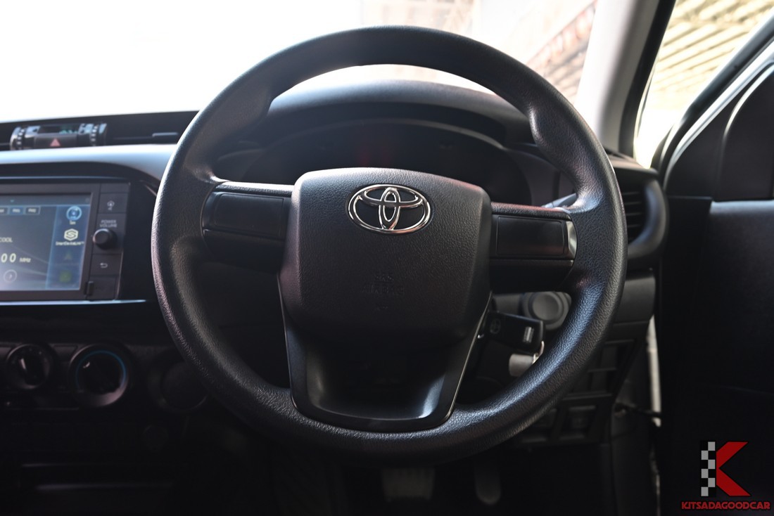 Toyota HILUX REVO พื้นตู้บรรทุก
