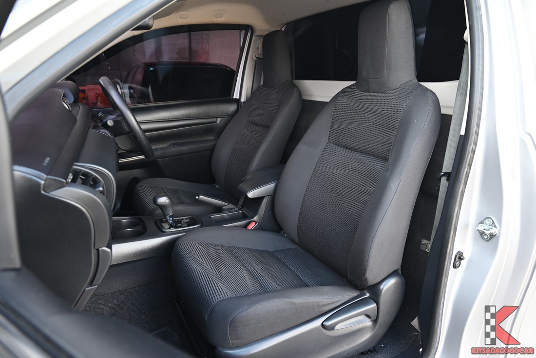 Toyota HILUX REVO พื้นที่ภายในตู้บรรทุก