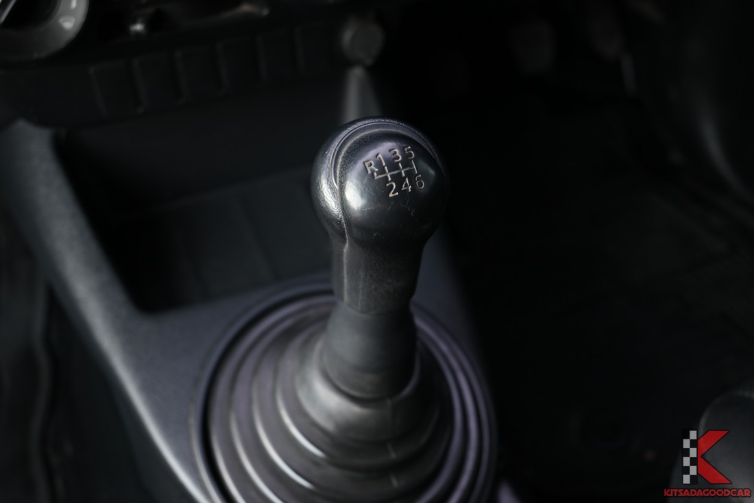 หัวเกียร์ธรรมดา 6 จังหวะ