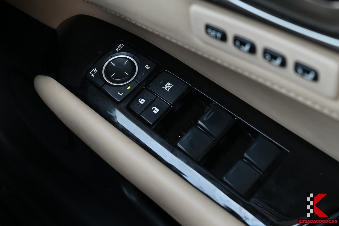 GS300h 2014 แผงสวิตช์กระจกและล็อกประตู