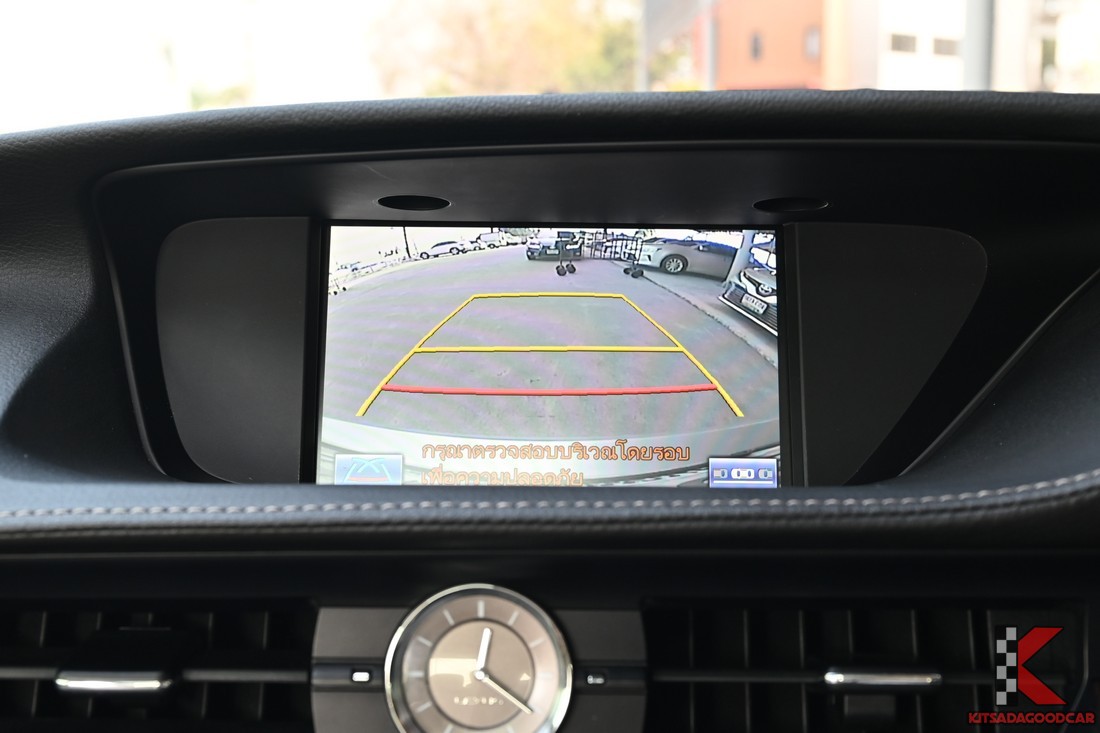 ES300h ปี 2014 กล้องมองหลังทำงาน