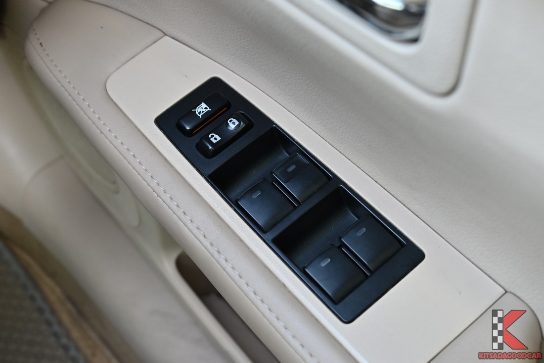 ES300h ปี 2014 แผงกระจกไฟฟ้า