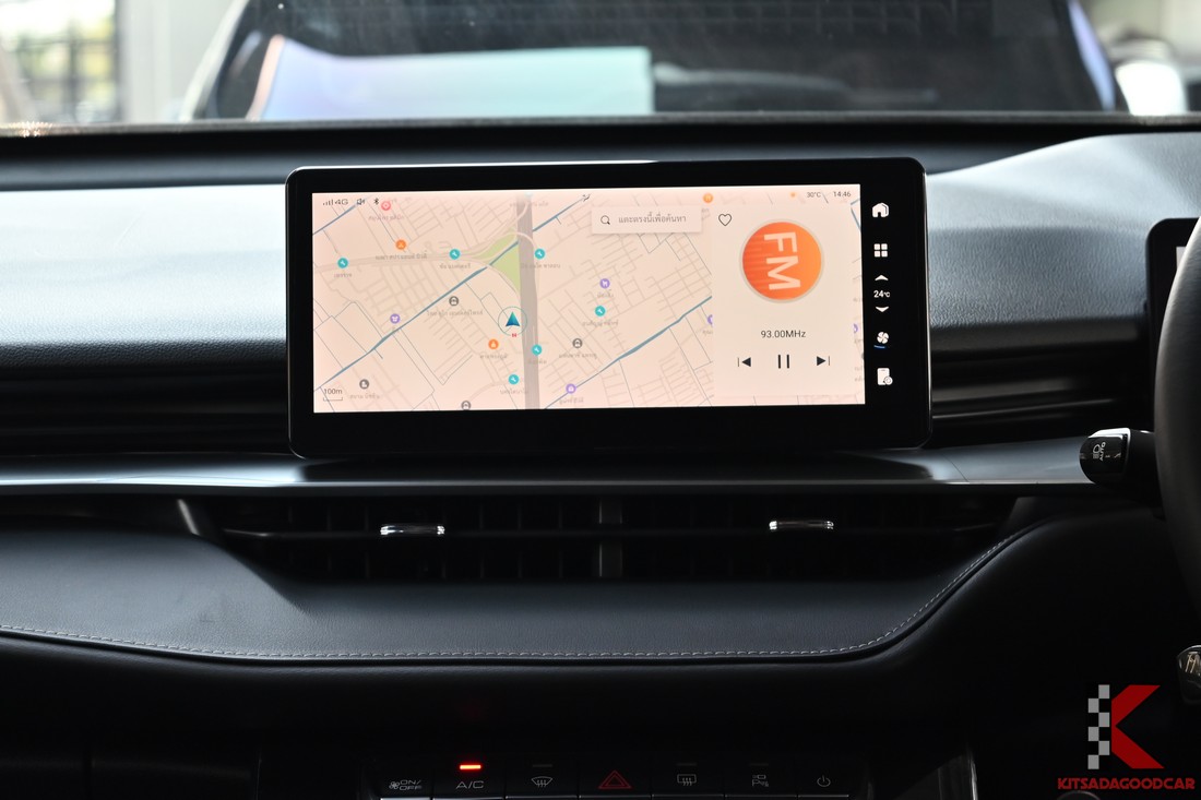 จอกลางแสดงแผนที่นำทาง